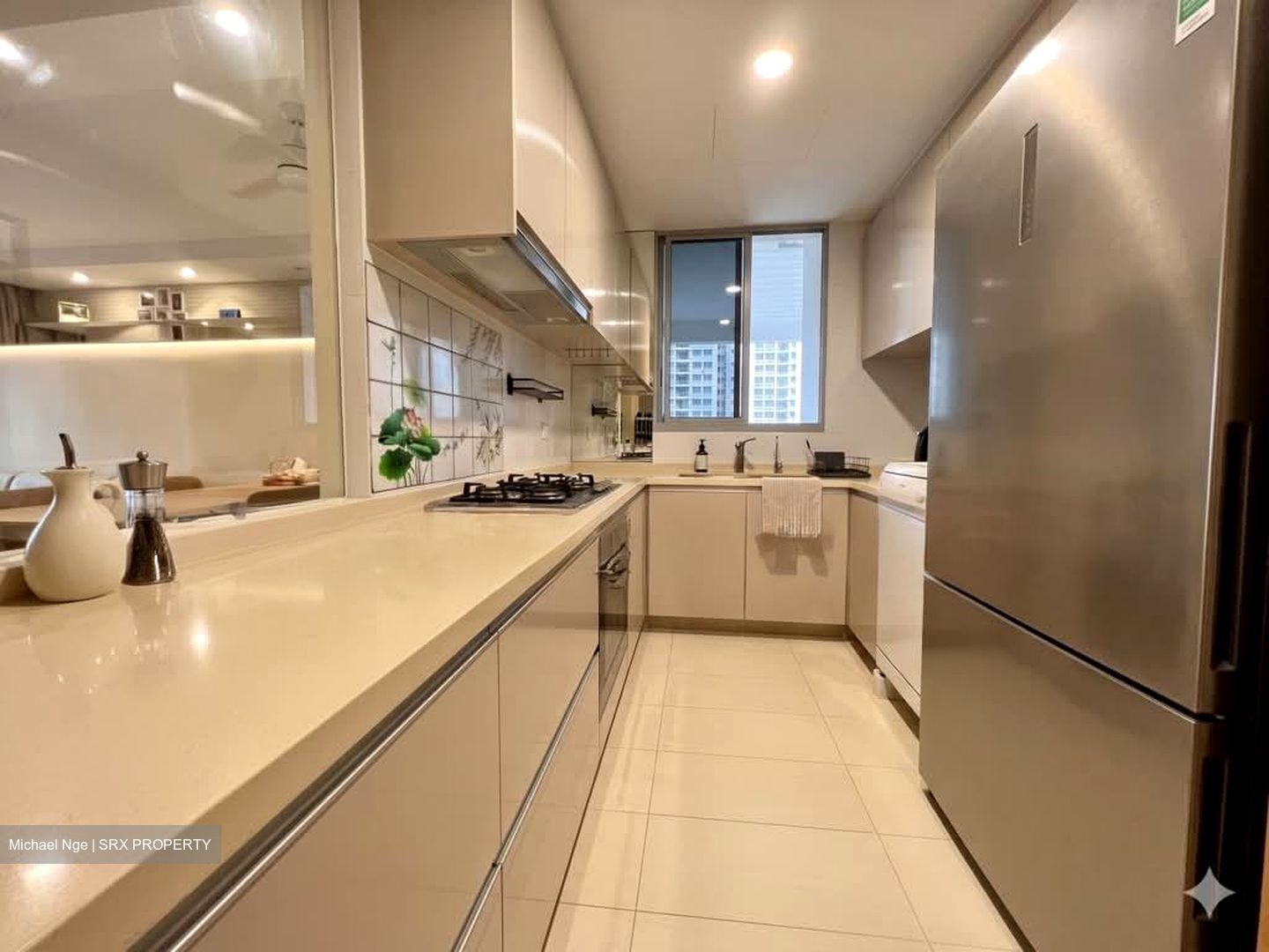 Prive (D19), Condominium #571372181